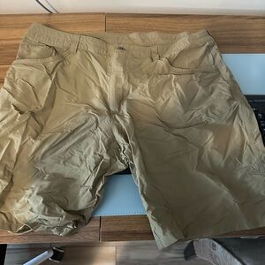 Men’s shorts